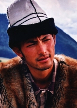 Alimujiang Tolsbæk (1982)