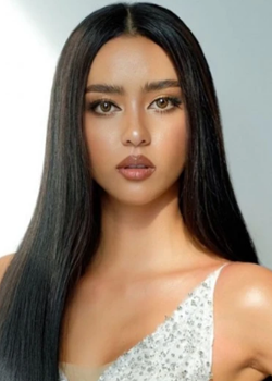 Amanda Chalisa Obdam (1993)