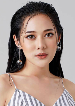 Tuptim Unyarin Teerathananpat (1990)