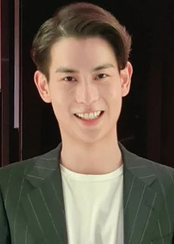 Arm Sappanyoo Panatkool (1990)