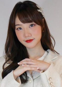 Atom Aphichaya Kamnoetsirikun (1997)