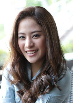 Bangchawong Pique (1993)