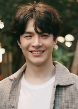 Earth Teerapat Samchai (1995)