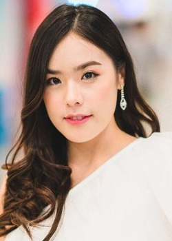 England Lita Janvarapa (1999)