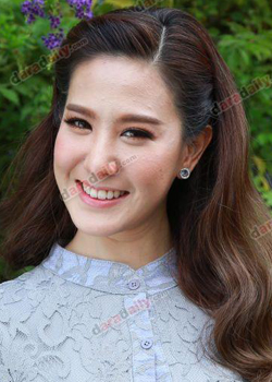 Fai Nichanun Funkaew (1985)