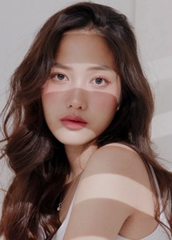 Freen Sarocha Chankimha (1998)