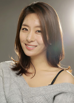 Ha Yoon Hee (1980)