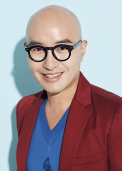 Hong Seok Cheon (1971)