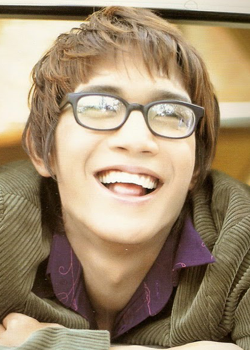 Hut Sivawong Piyakesin (1976)