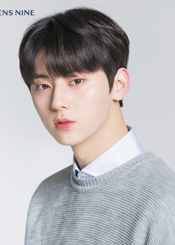 Hwang Min Hyeon (NU'EST) (1995)