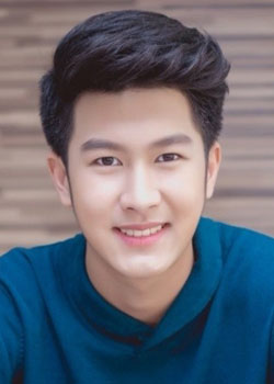 Poom Kiatipoom Banluechairit (2002)