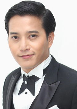 Tui Kiatkamol Lata (1983)