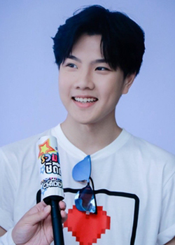 Kris Songsamphant (1998)