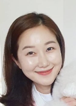 Lee Ah Yeong (1987)
