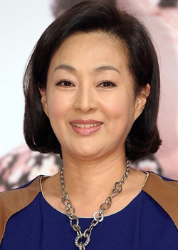 Lee Bo Hee