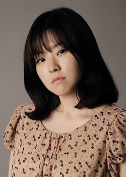 Lee Min Ji (1988)