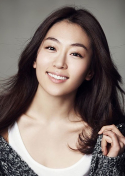 Lee Na Kyeong (1986)