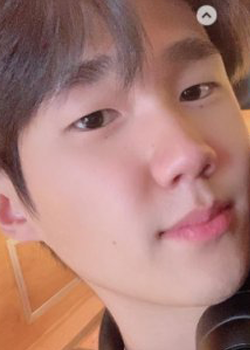 Lee Yeong Kyo (1990)