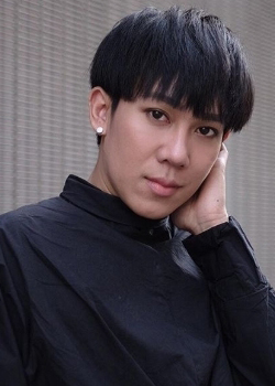 Mackay Pongnarin Maikami (1989)