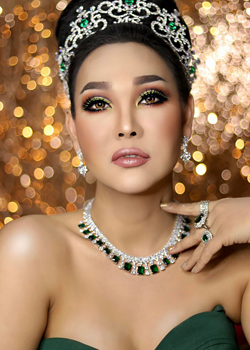 Madam Pam Winlaphat Srisakulmekhi (1990)