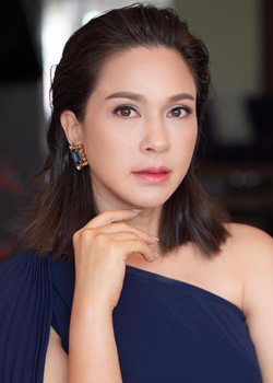 Mam Kathaleeya McIntosh (1972)