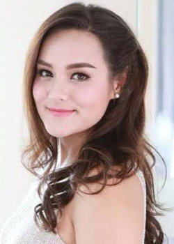 Nathalie Davies (1987)