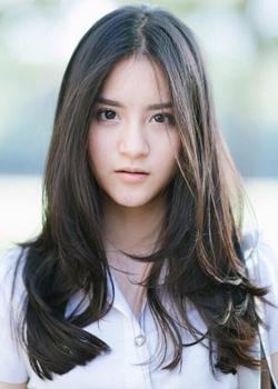 Pear Nattatida Damrongwisetphanit (1995)