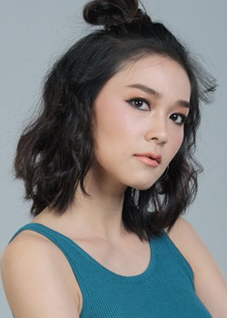 Pair Mondhira Piamrattawong (1991)