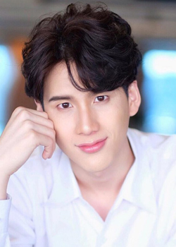 Pee Peerawich Ploynumpol (1998)