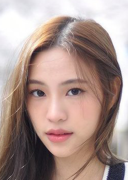 Pim Pimvipa Thanarapatvanich (2000)