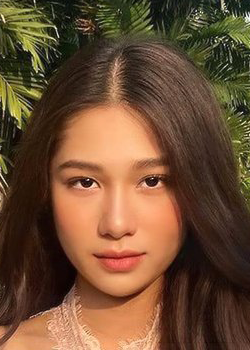 Pim Pimwalee Phunsawat (2001)