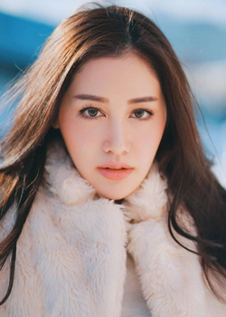 Pimprapa Tangprabhaporn (1992)