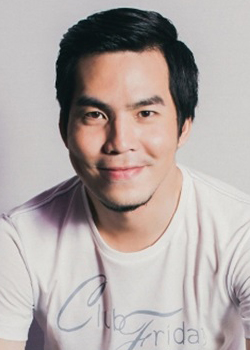 Phuak Pongsatorn Jongwilas (1982)