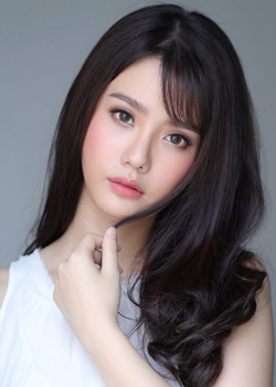 Pongsilpipat Chanidapa (1988)