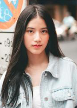 Ray Venita Loywattanakul (2001)