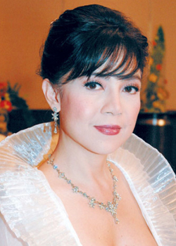 Jum Uthumporn Silaphan (1957)