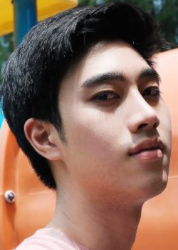 Ta Kasiphat Iawsakul (1990)