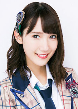 Tanaka Natsumi (HKT48) (2000)