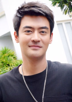 Tle Thanapon Nimtaisuk (1984)