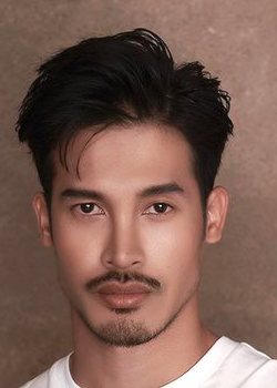 Tinn Boonpongthong (1990)