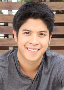 Um Thira Chutikul (1990)