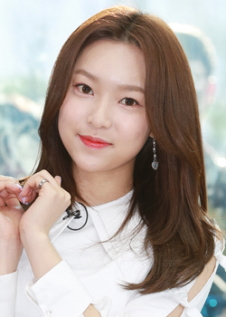 Yang Ye Na (APRIL) (2000)