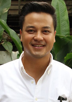 Yaowananon Pitisak (1982)